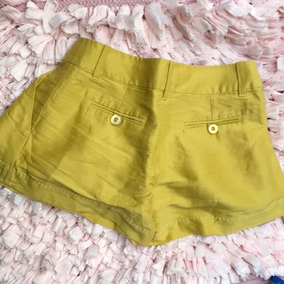 ‎Anthropologie mustard cuff pleated shorts - Picture 5 of 5